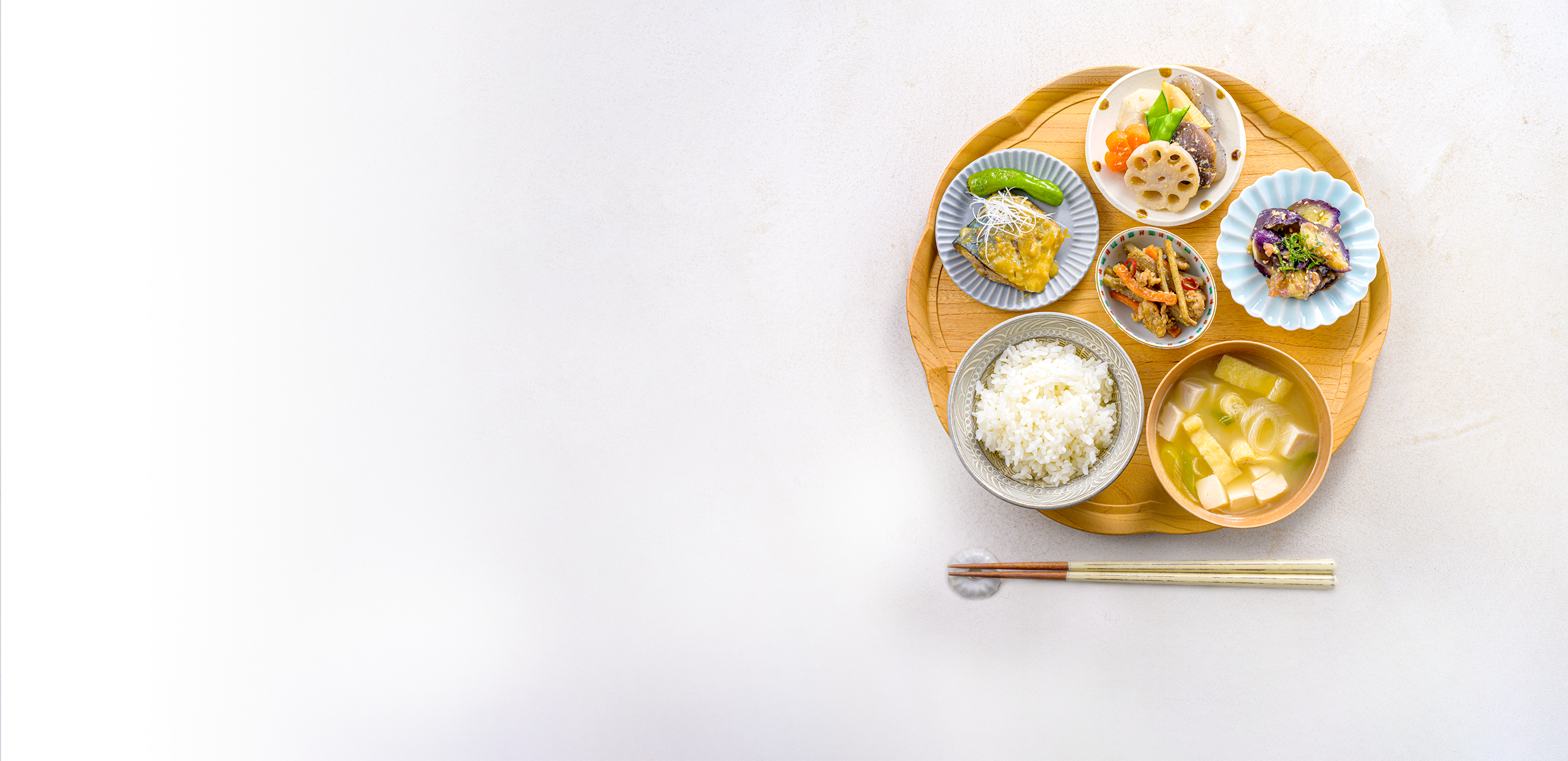 彩色健美なみそレシピ。おみそ汁はもちろん、様々な料理をご紹介します