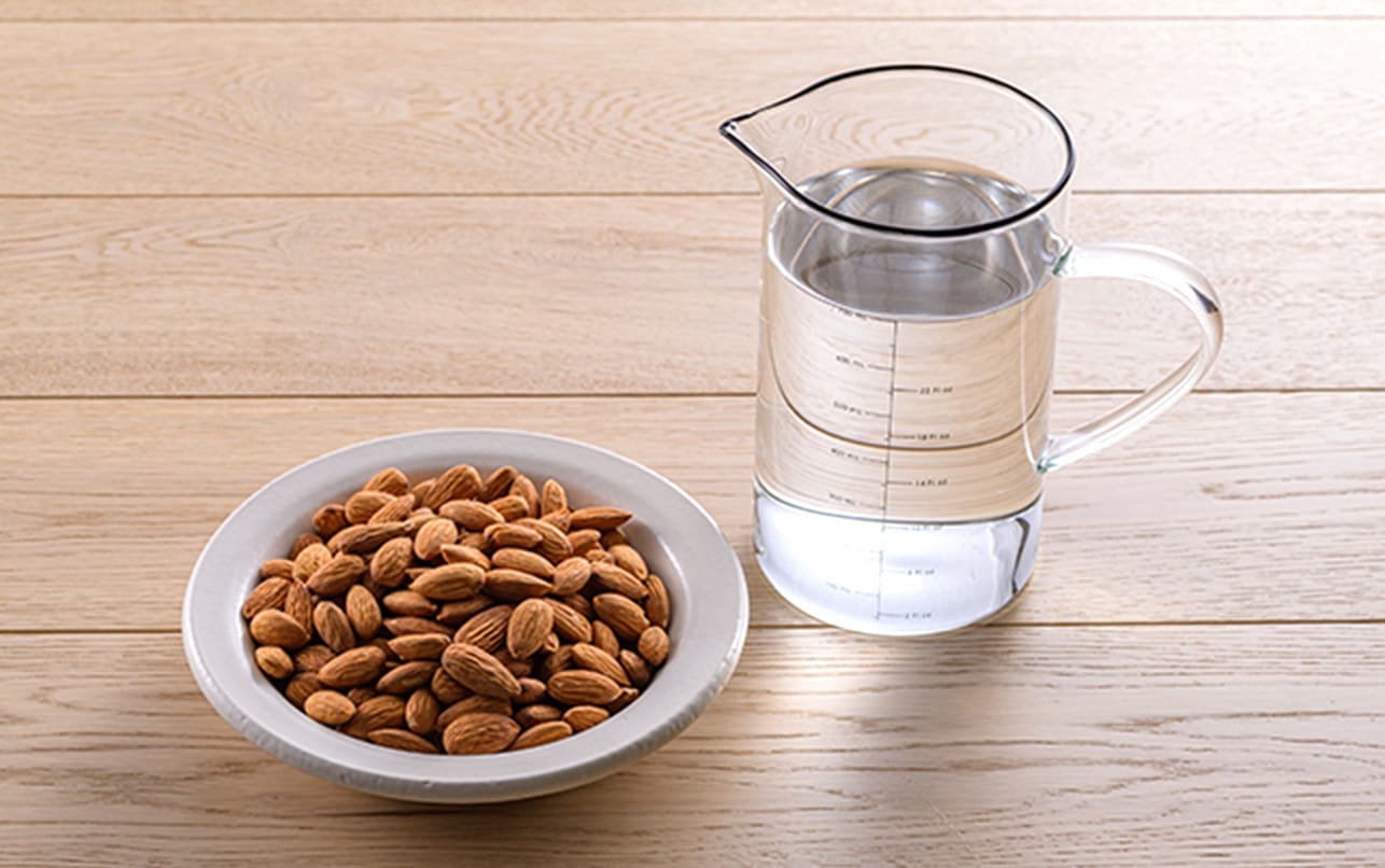 アーモンドミルクの作り方（手作りレシピ）　材料1