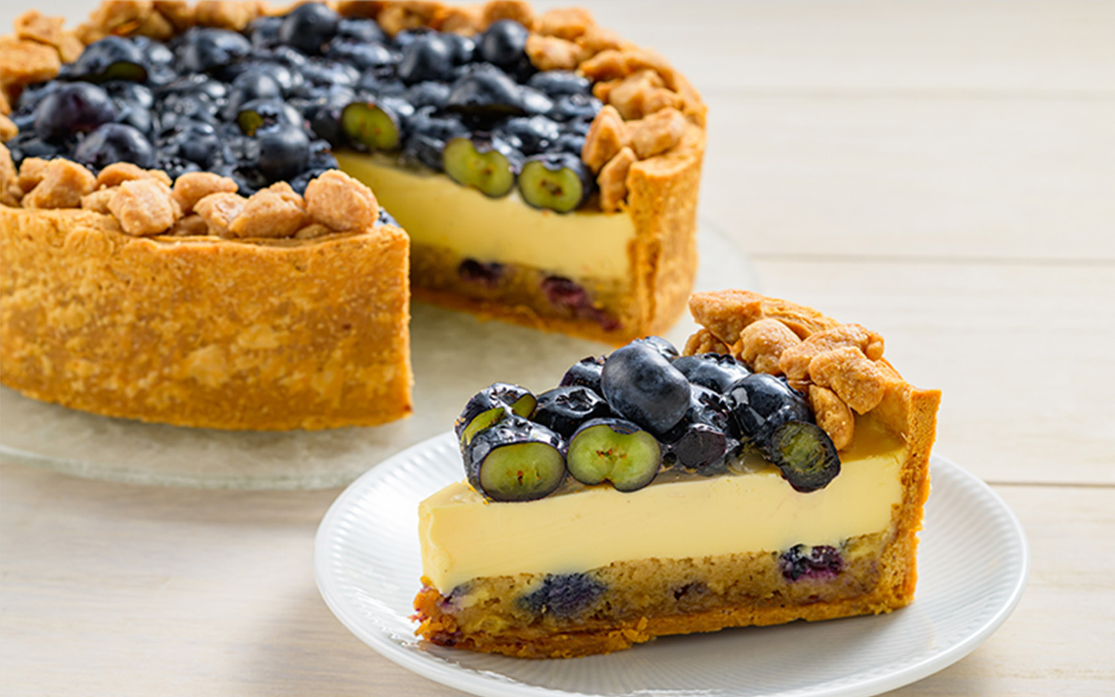 画像：豆乳ムースとブルーベリーのタルト