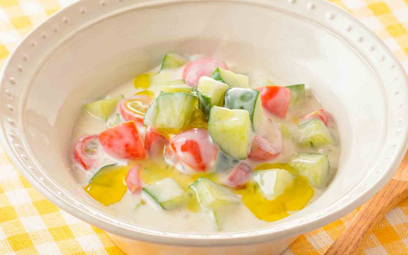 画像：幸せホルモンも活性化♪
      豆乳グルト習慣でインナービューティーを