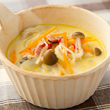 玉ねぎとベーコン&きのこたっぷり豆乳スープ